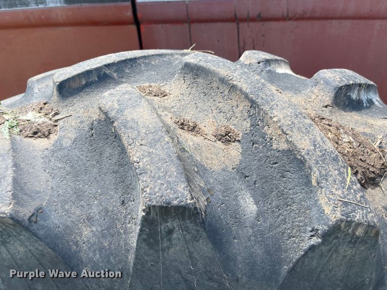 image for item MJ9648 1979 International 3388  4WD tractor