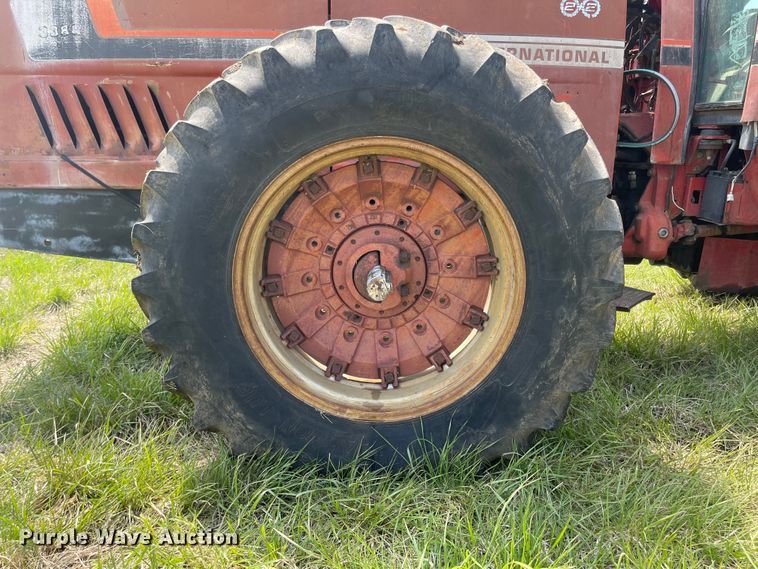 image for item MJ9648 1979 International 3388  4WD tractor