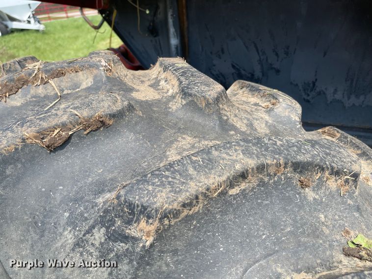 image for item MJ9648 1979 International 3388  4WD tractor