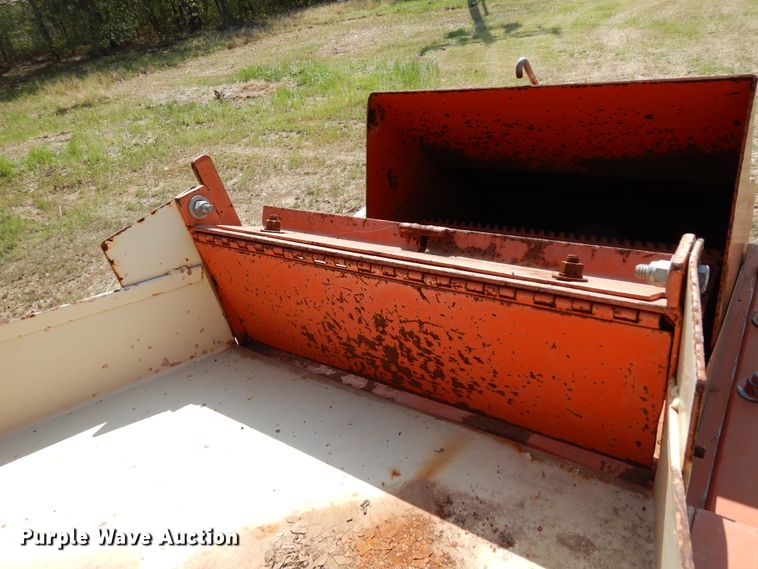 image for item JR9495 Kincaid  plot threshing machine