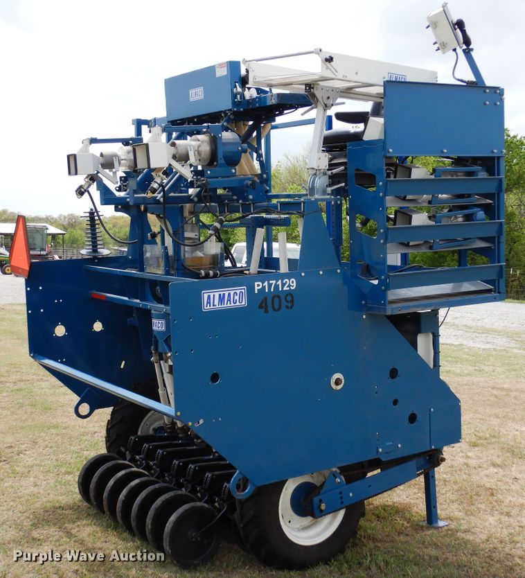 image for item JR9496 2017 Almaco HDGD  grain drill