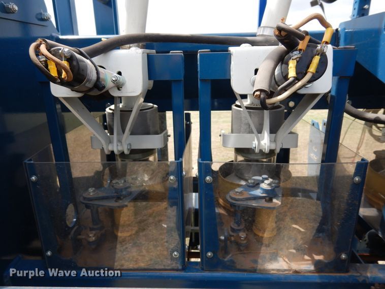 image for item JR9496 2017 Almaco HDGD  grain drill