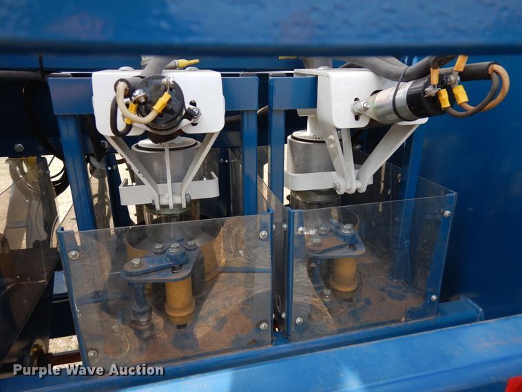 image for item JR9496 2017 Almaco HDGD  grain drill