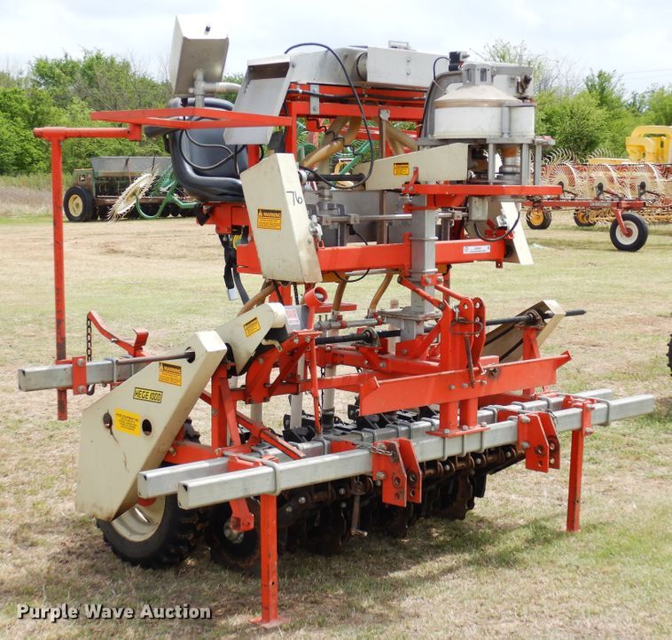 image for item JR9497 1997 Hege 1000  twin row grain drill