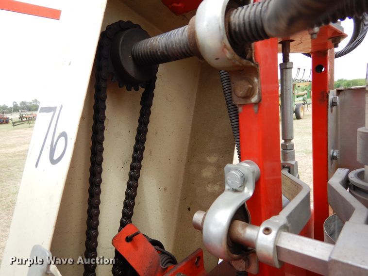 image for item JR9497 1997 Hege 1000  twin row grain drill