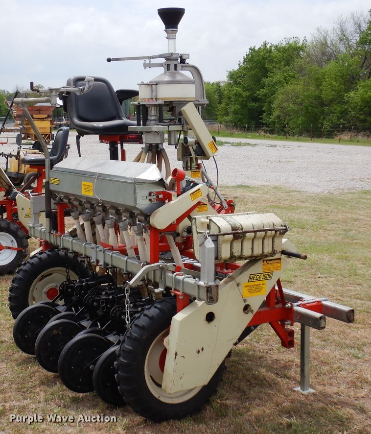 image for item JR9498 2007 Hege 1000  twin row grain drill