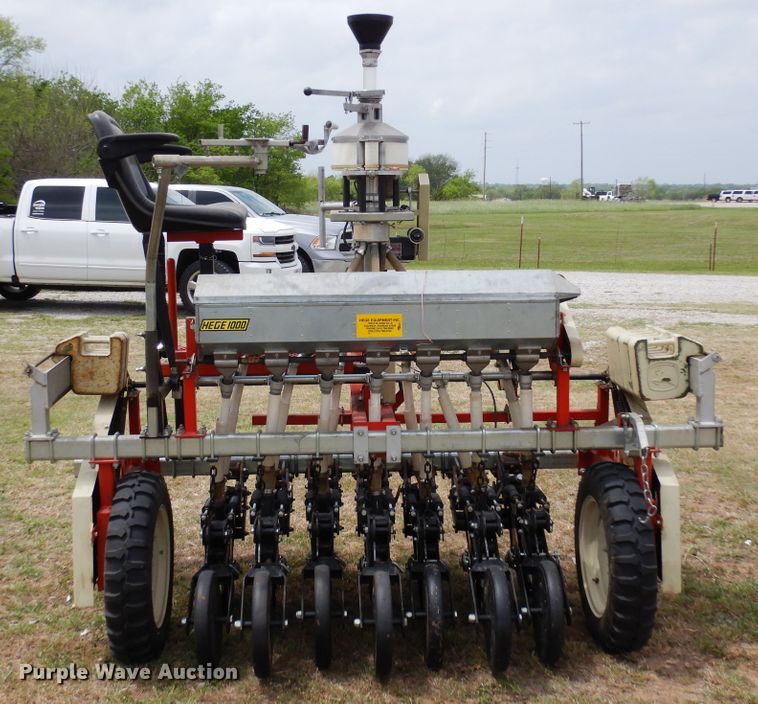 image for item JR9498 2007 Hege 1000  twin row grain drill