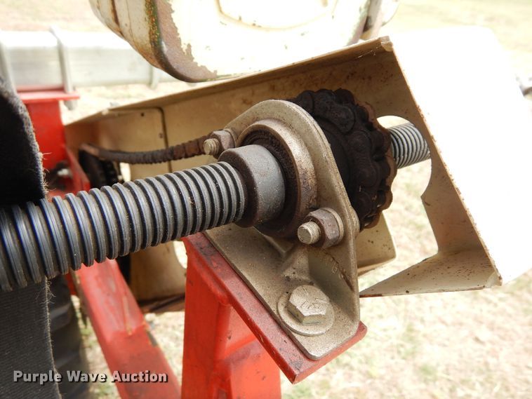 image for item JR9498 2007 Hege 1000  twin row grain drill