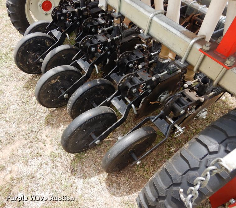 image for item JR9498 2007 Hege 1000  twin row grain drill