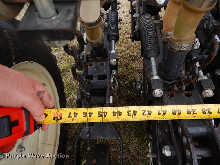 image for item JR9498 2007 Hege 1000  twin row grain drill