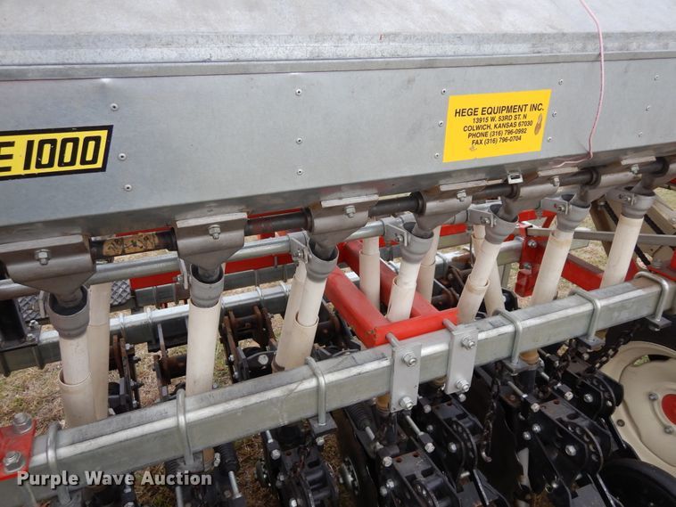 image for item JR9498 2007 Hege 1000  twin row grain drill