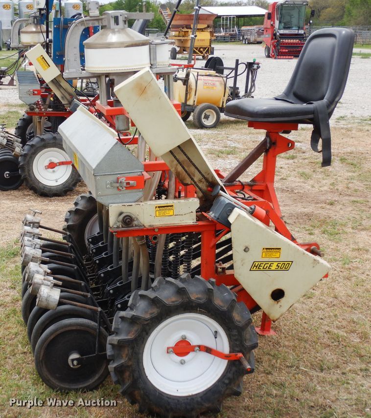 image for item JR9499 Hege 500  grain drill