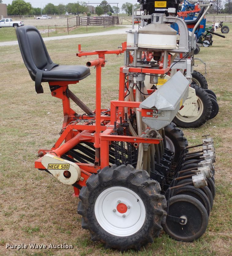 image for item JR9499 Hege 500  grain drill