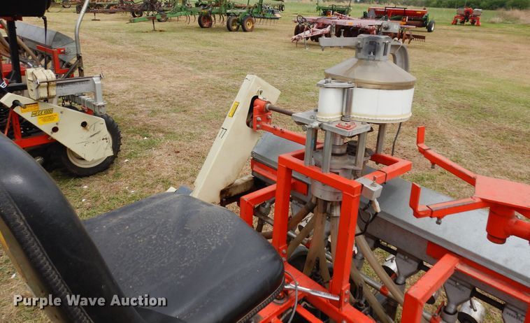 image for item JR9499 Hege 500  grain drill