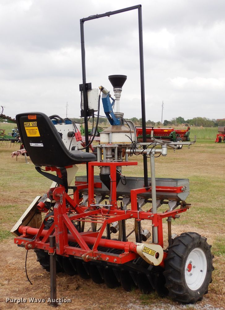 image for item JR9500 2004 Hege 500  grain drill