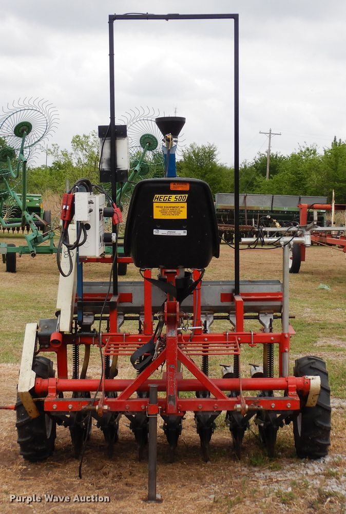 image for item JR9500 2004 Hege 500  grain drill
