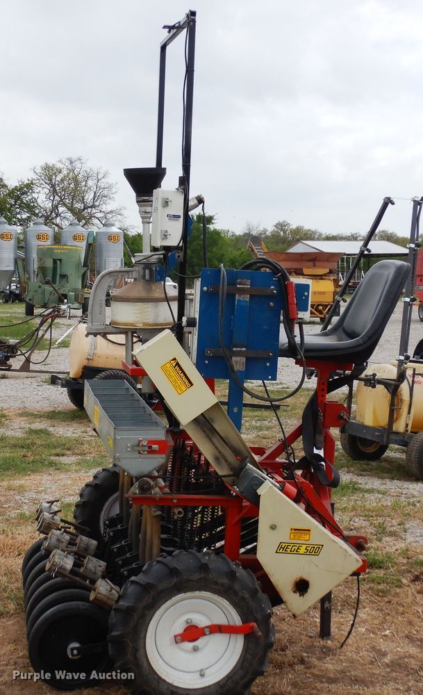 image for item JR9500 2004 Hege 500  grain drill