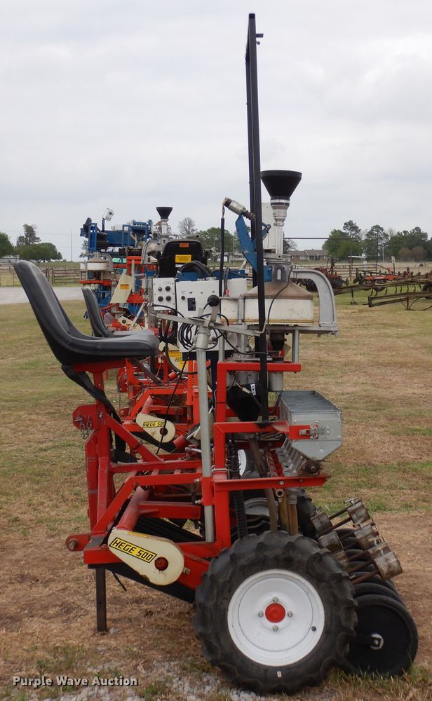 image for item JR9500 2004 Hege 500  grain drill