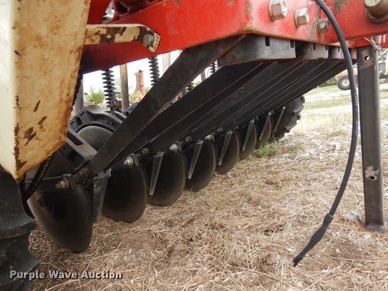 image for item JR9500 2004 Hege 500  grain drill