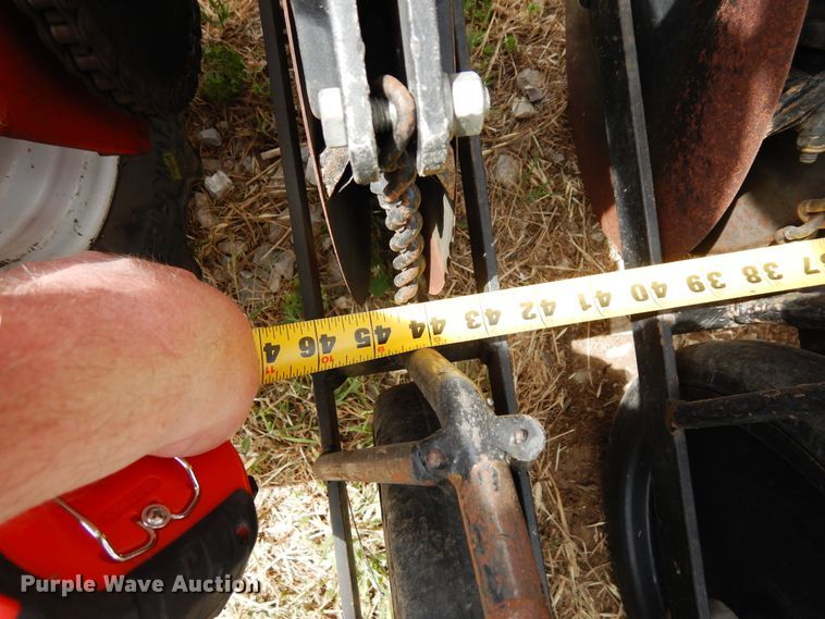 image for item JR9500 2004 Hege 500  grain drill