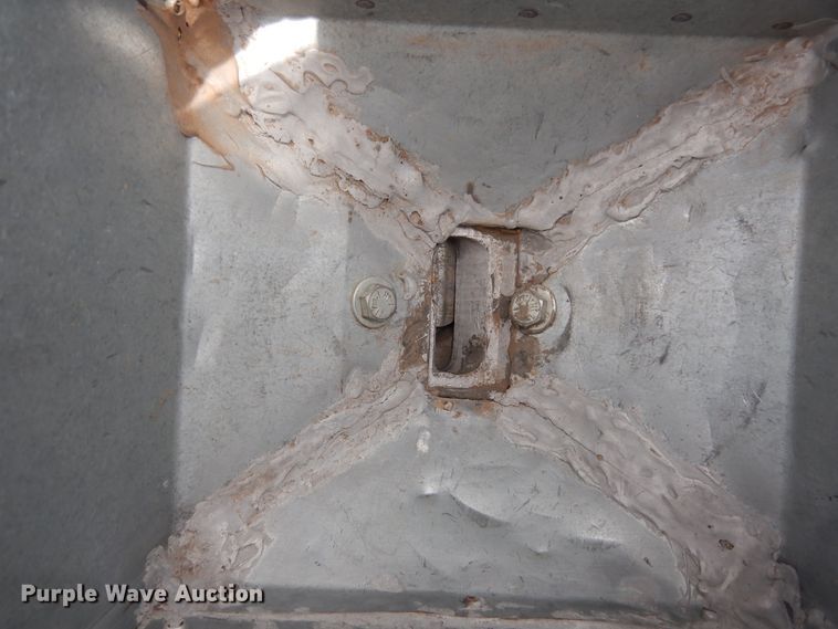 image for item JR9500 2004 Hege 500  grain drill