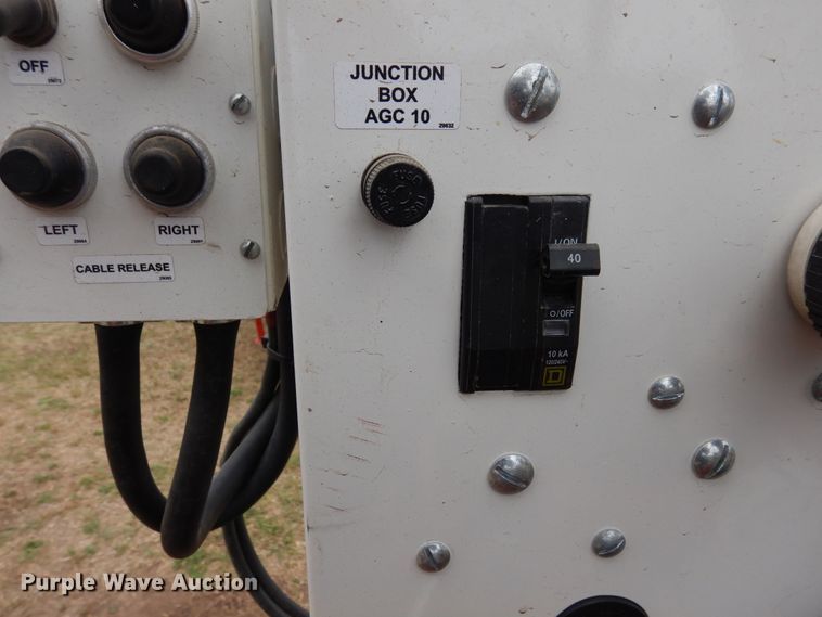 image for item JR9500 2004 Hege 500  grain drill