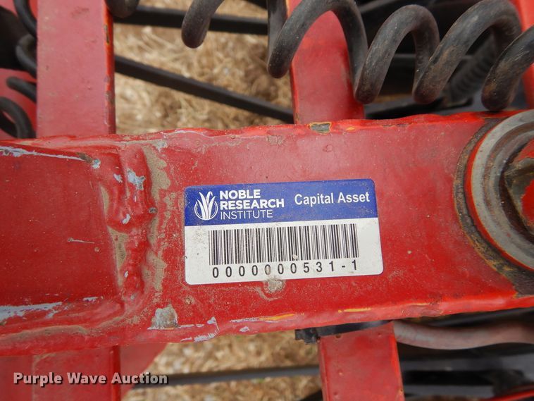 image for item JR9500 2004 Hege 500  grain drill