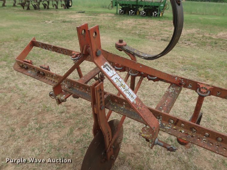 image for item JR9505 Fred-cain  field cultivator