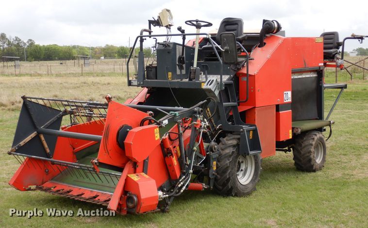 image for item JR9521 2004 Hege 212  PRWD forage harvester