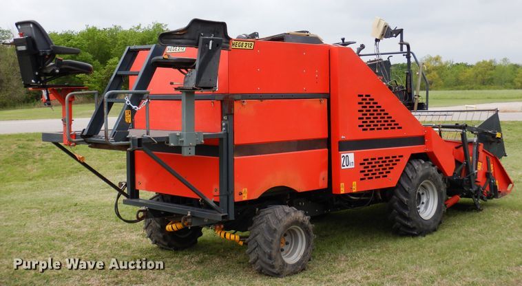 image for item JR9521 2004 Hege 212  PRWD forage harvester