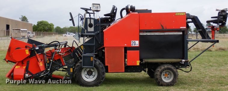 image for item JR9521 2004 Hege 212  PRWD forage harvester