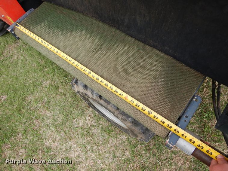 image for item JR9521 2004 Hege 212  PRWD forage harvester