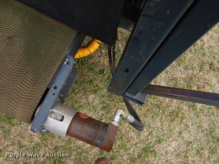 image for item JR9521 2004 Hege 212  PRWD forage harvester