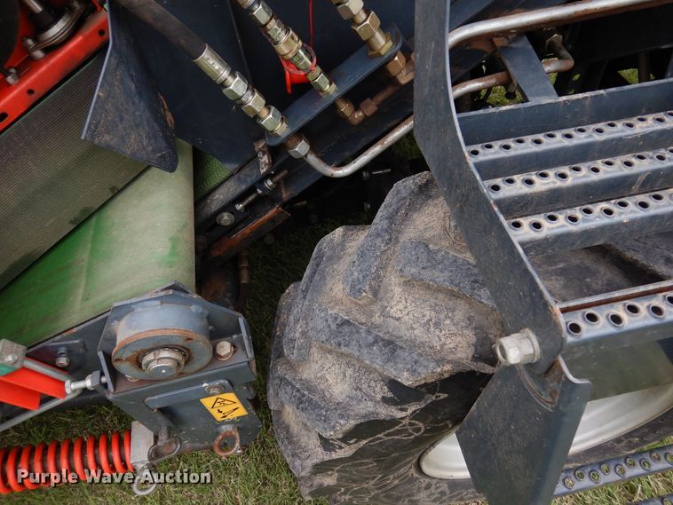 image for item JR9521 2004 Hege 212  PRWD forage harvester