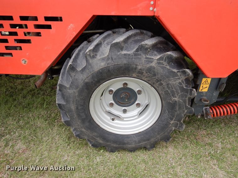 image for item JR9521 2004 Hege 212  PRWD forage harvester