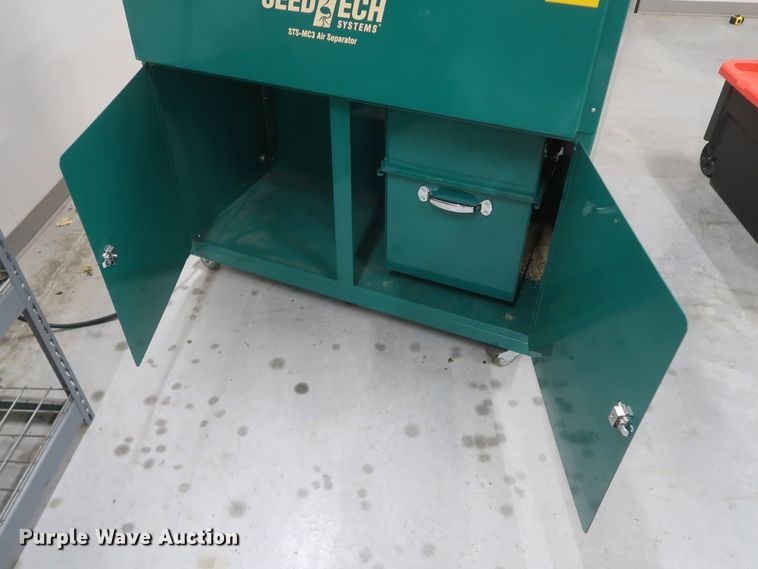 image for item JR9535 2019 SeedTech STS-MC3  cabinet seed separator