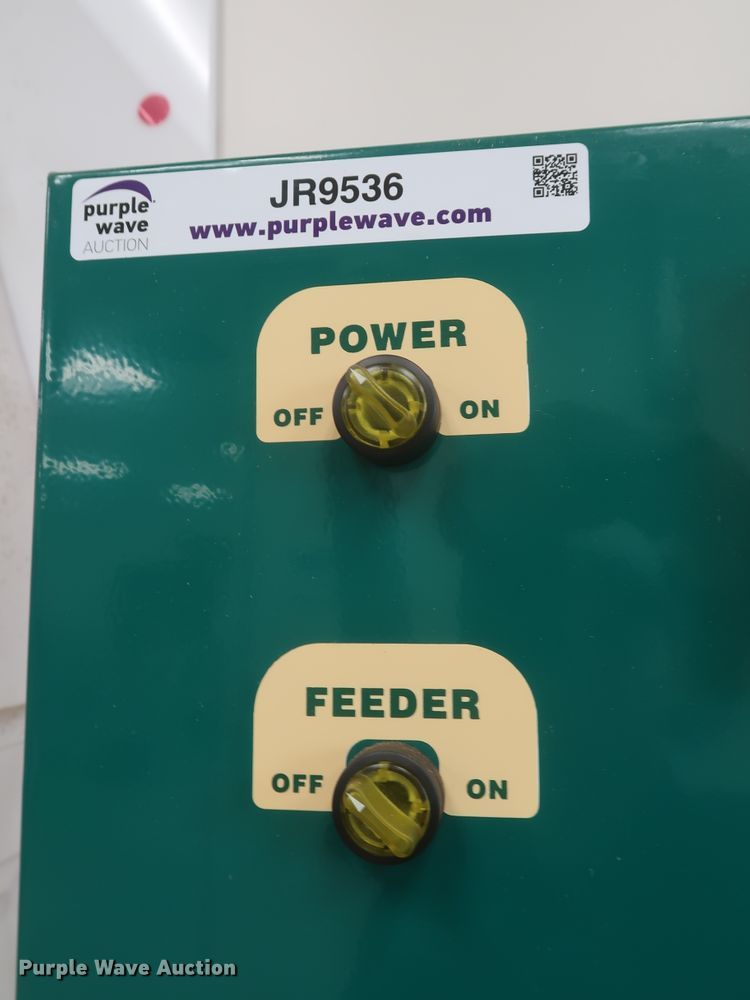 image for item JR9536 (4) 2019 SeedTech STS-WM2D vacuum seed separators