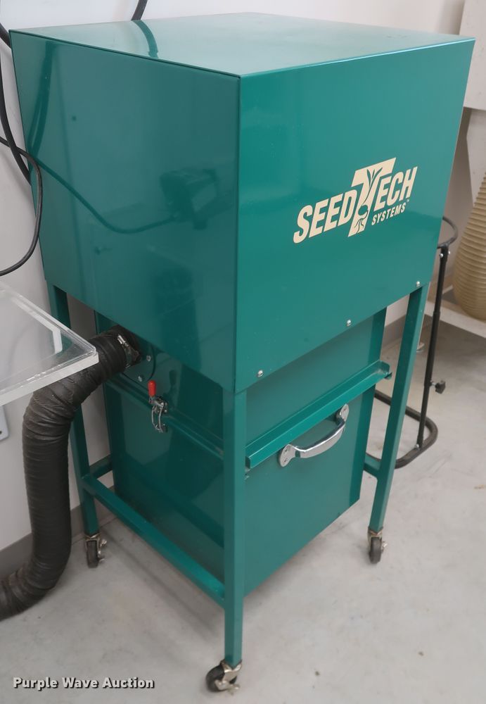 image for item JR9536 (4) 2019 SeedTech STS-WM2D vacuum seed separators