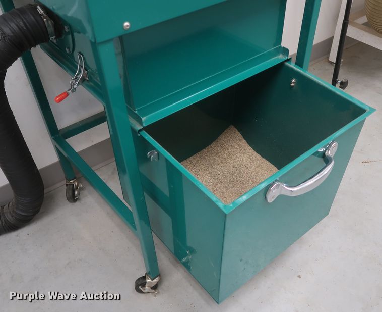 image for item JR9536 (4) 2019 SeedTech STS-WM2D vacuum seed separators