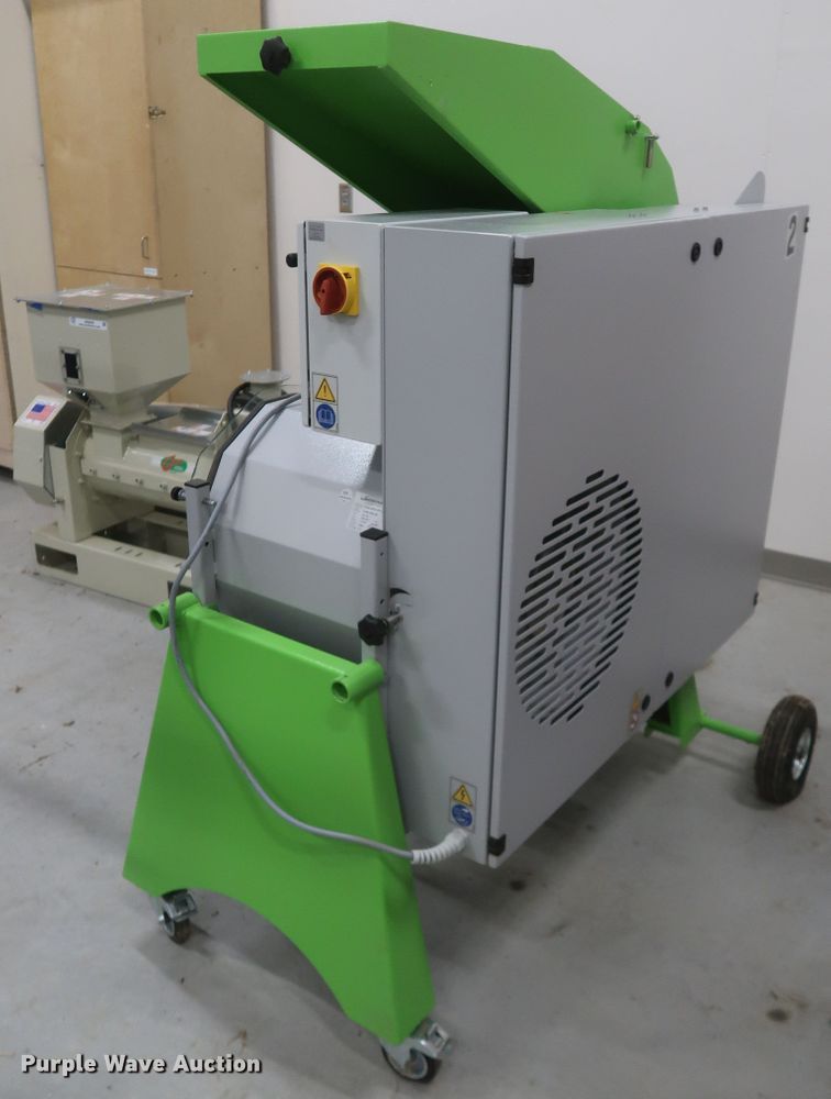 image for item JR9550 2019 Wintersteiger LD350  laboratory seed thresher