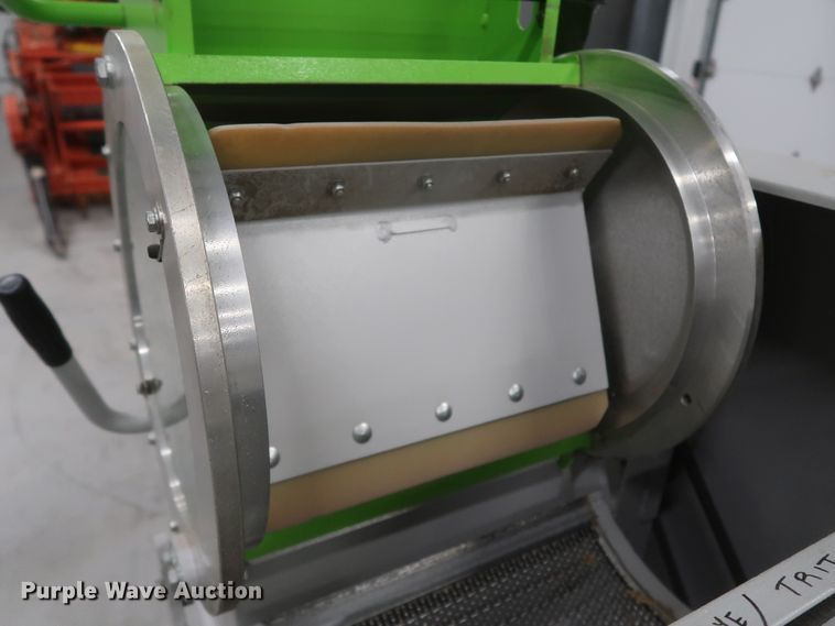 image for item JR9551 2014 Wintersteiger LD350  laboratory seed thresher