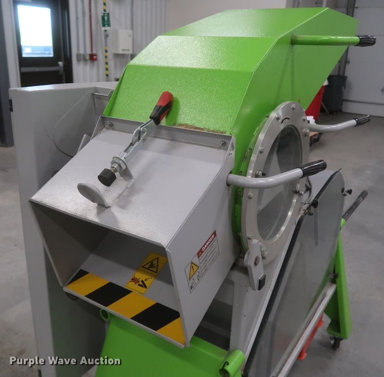 image for item JR9552 2011 Wintersteiger LD350  laboratory seed thresher