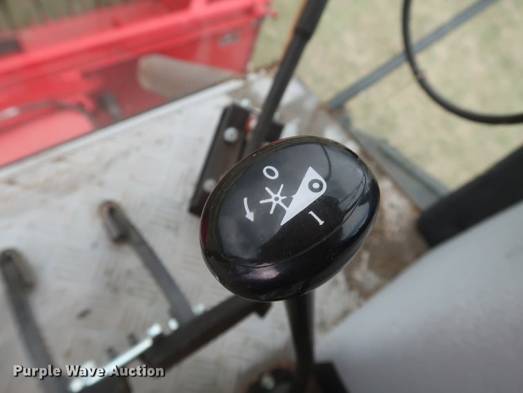 image for item JR9560 2010 Kincaid Sampo Rosenlew 8-XP  combine