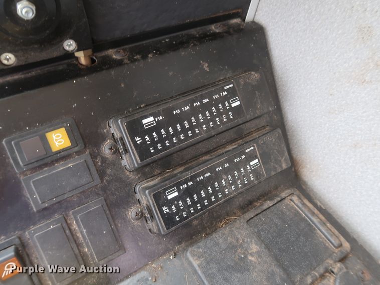 image for item JR9560 2010 Kincaid Sampo Rosenlew 8-XP  combine