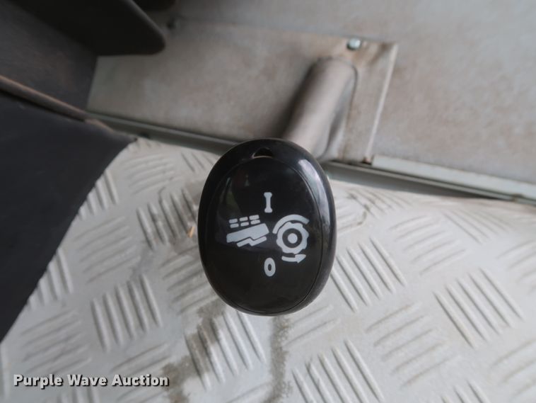 image for item JR9560 2010 Kincaid Sampo Rosenlew 8-XP  combine