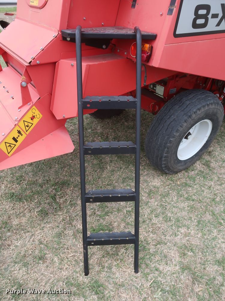 image for item JR9560 2010 Kincaid Sampo Rosenlew 8-XP  combine