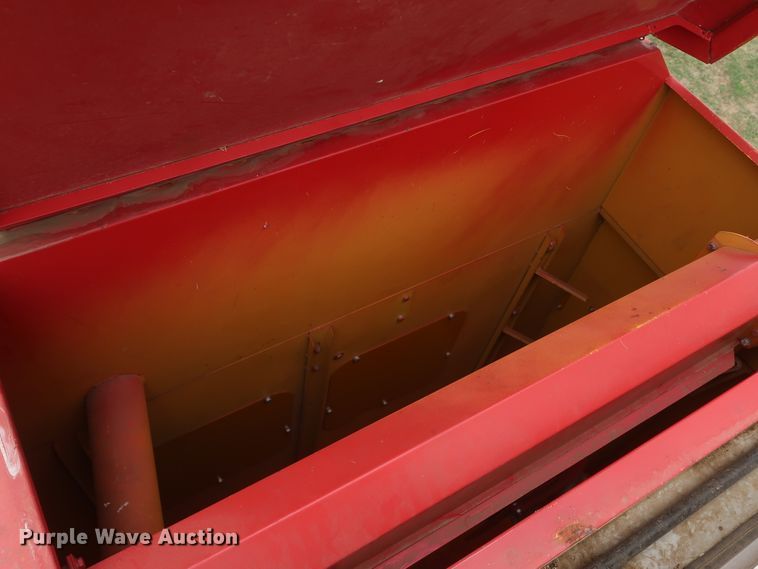 image for item JR9560 2010 Kincaid Sampo Rosenlew 8-XP  combine