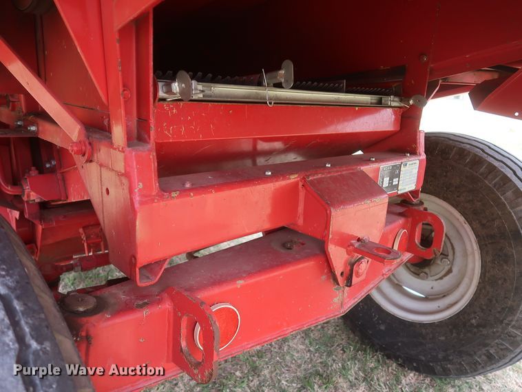 image for item JR9560 2010 Kincaid Sampo Rosenlew 8-XP  combine