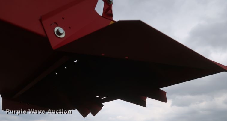 image for item JR9560 2010 Kincaid Sampo Rosenlew 8-XP  combine