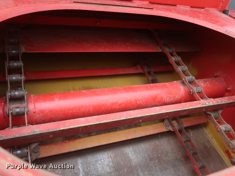 image for item JR9560 2010 Kincaid Sampo Rosenlew 8-XP  combine